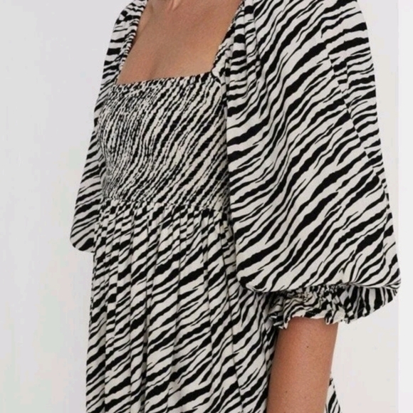 Anthropolgie FAITHFUL THE BRAND Alina Mini Dress Zebra Print 🦓 - Picture 4 of 9